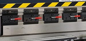 Фото 14 - MetalTec HBC Листогибочные гидравлические прессы с ЧПУ.
